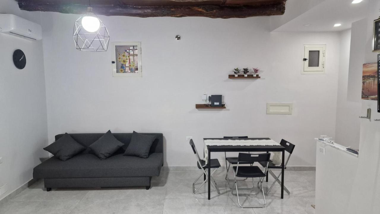 شقة Vincent'S House نابولي المظهر الخارجي الصورة